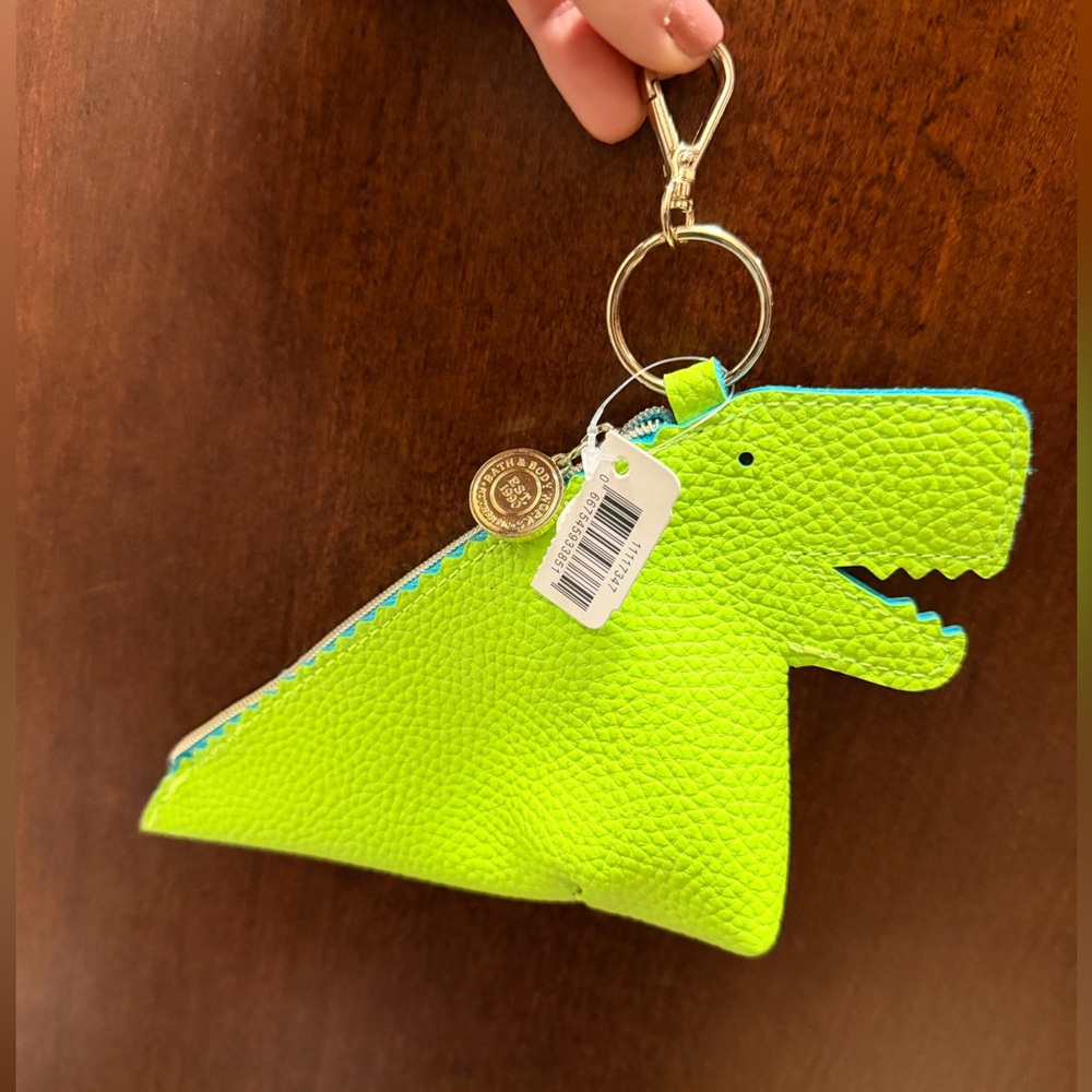 BATH & BODY Works Green Dinosaur Bag Charm Keychain Vegan Leather BRAND NEW